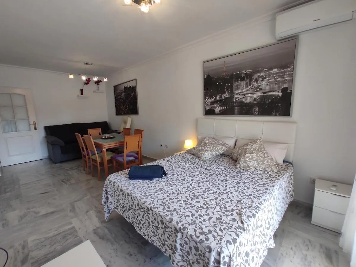 Viviendas Turisticas Torrequebrada Villa Benalmadena 0*,